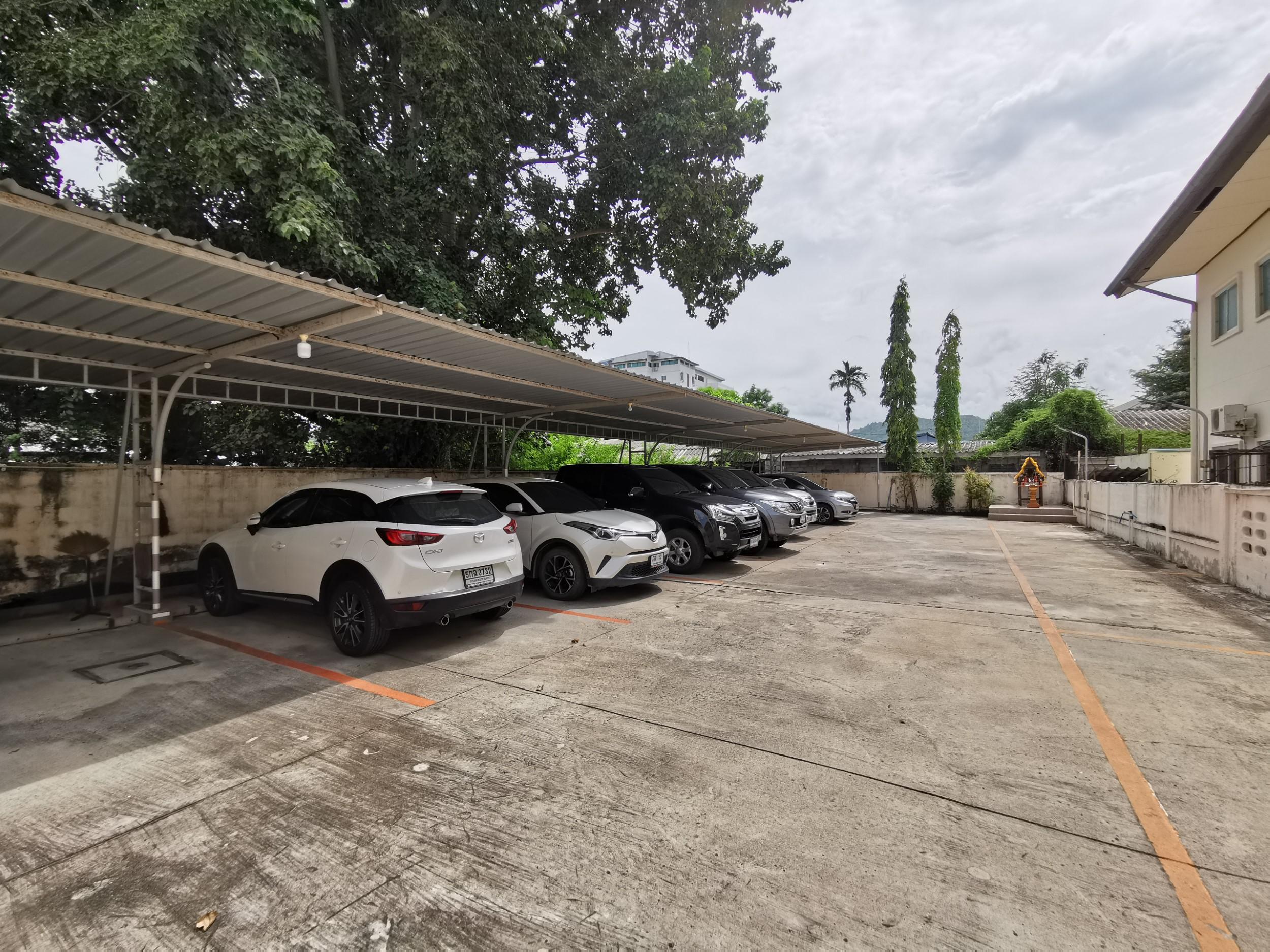 Hua Hin Irooms Exterior photo